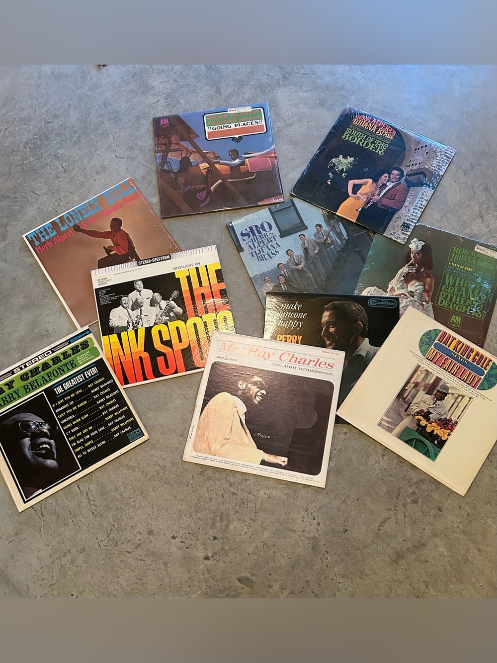 Vintage Vinyl Record Lot - Assorted Albums w vinyl records